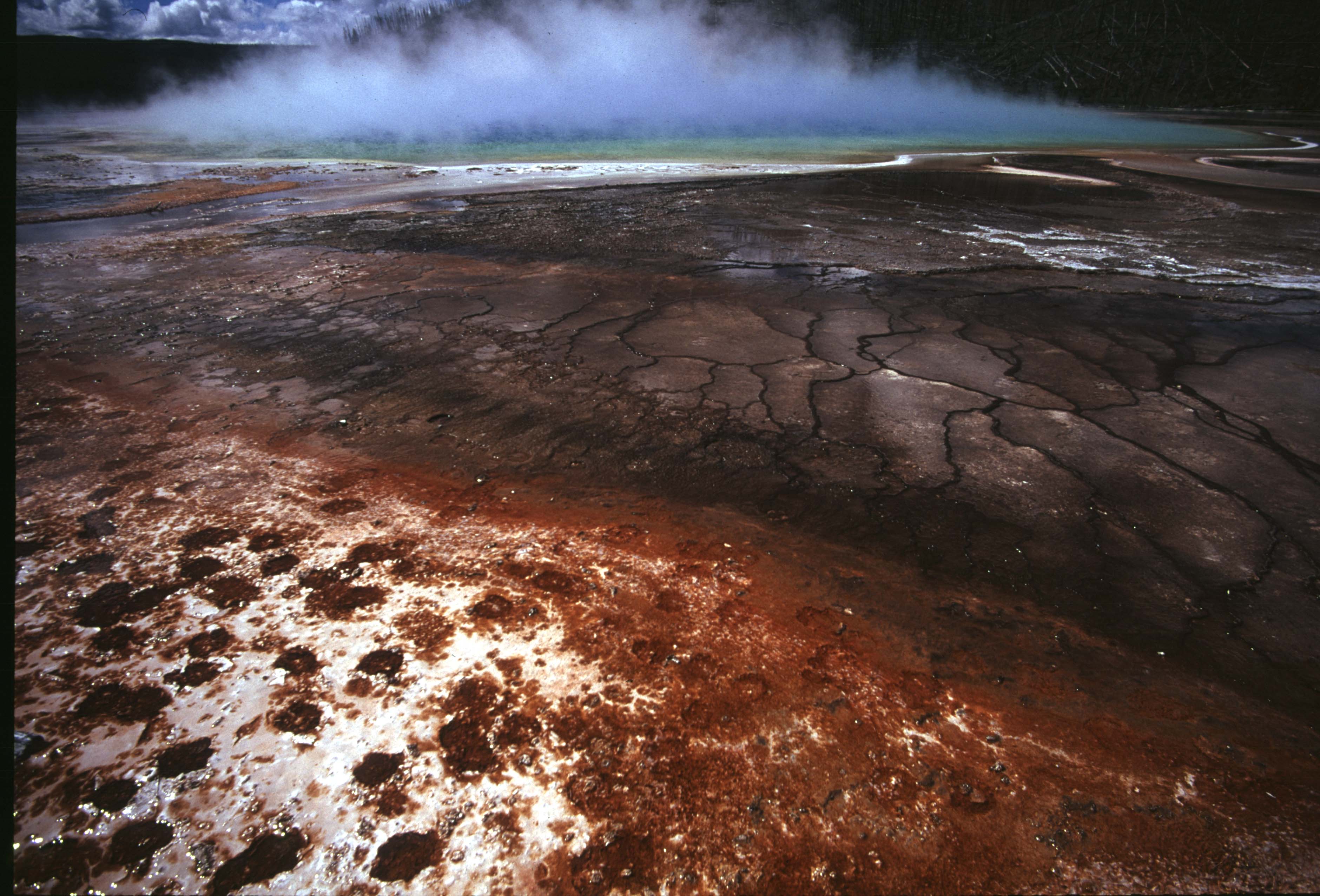 000616 K06 Midway Geyser Basin