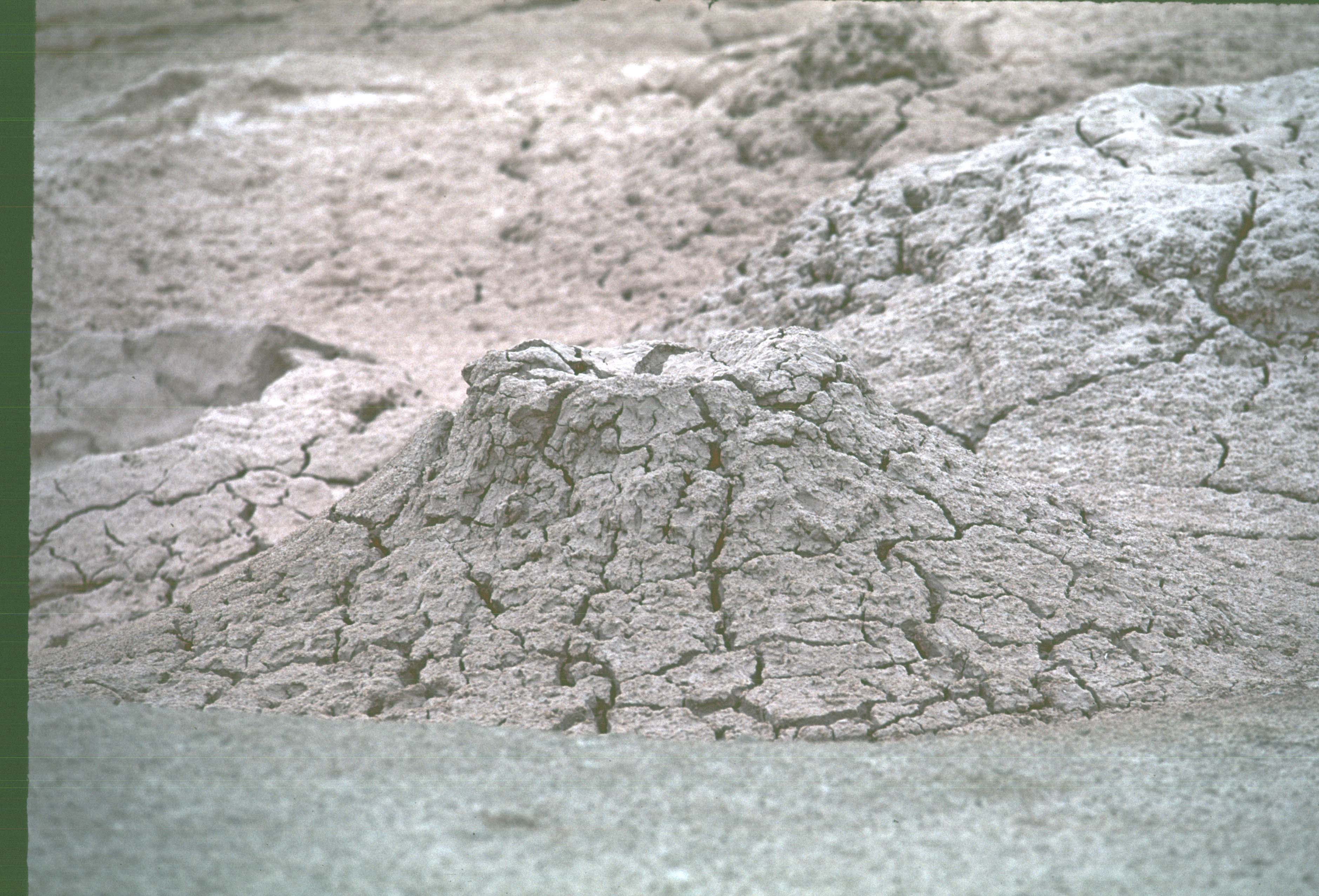 000616 K23 Midway Geyser Basin