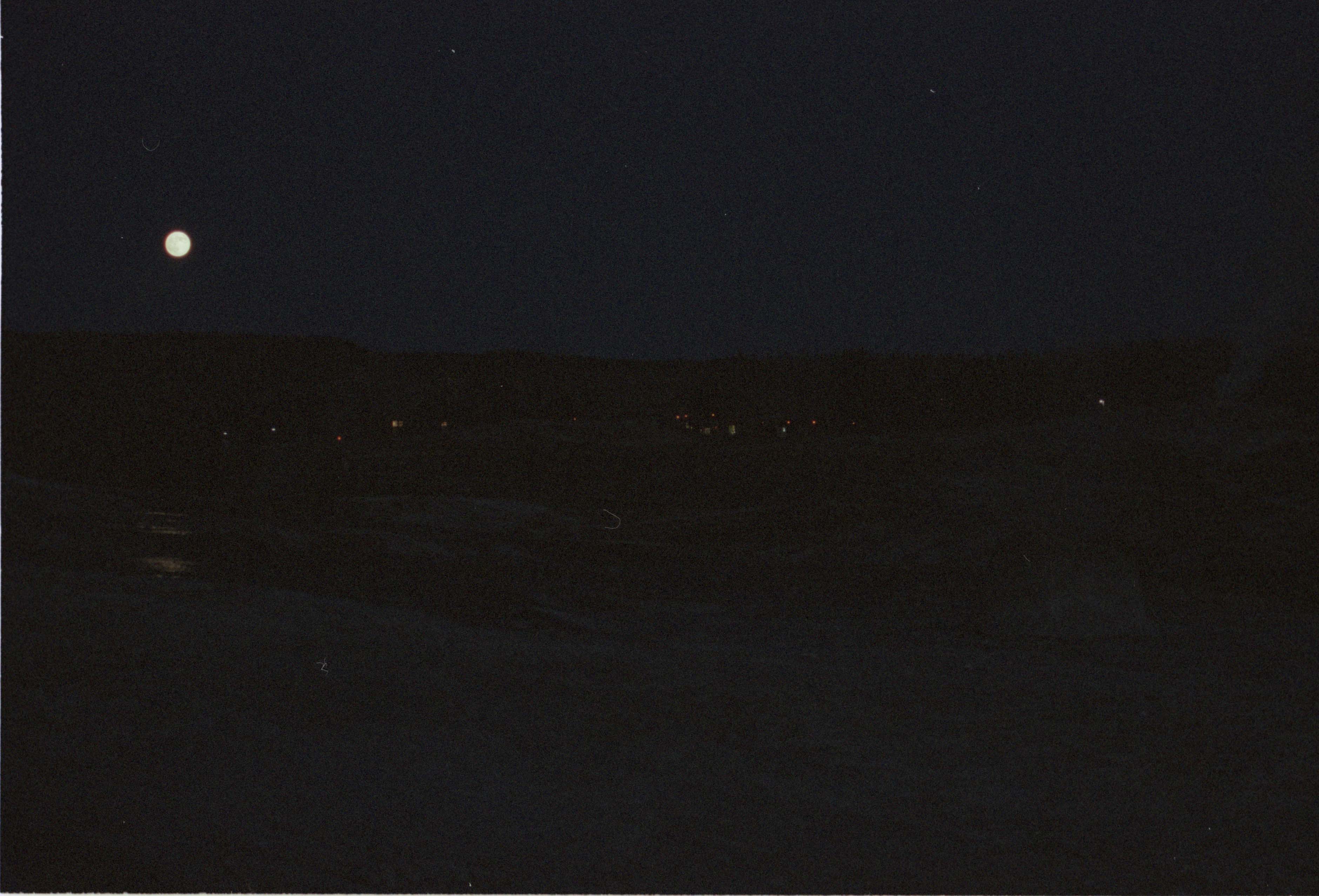 000616 M160 Upper Basin  Moonrise