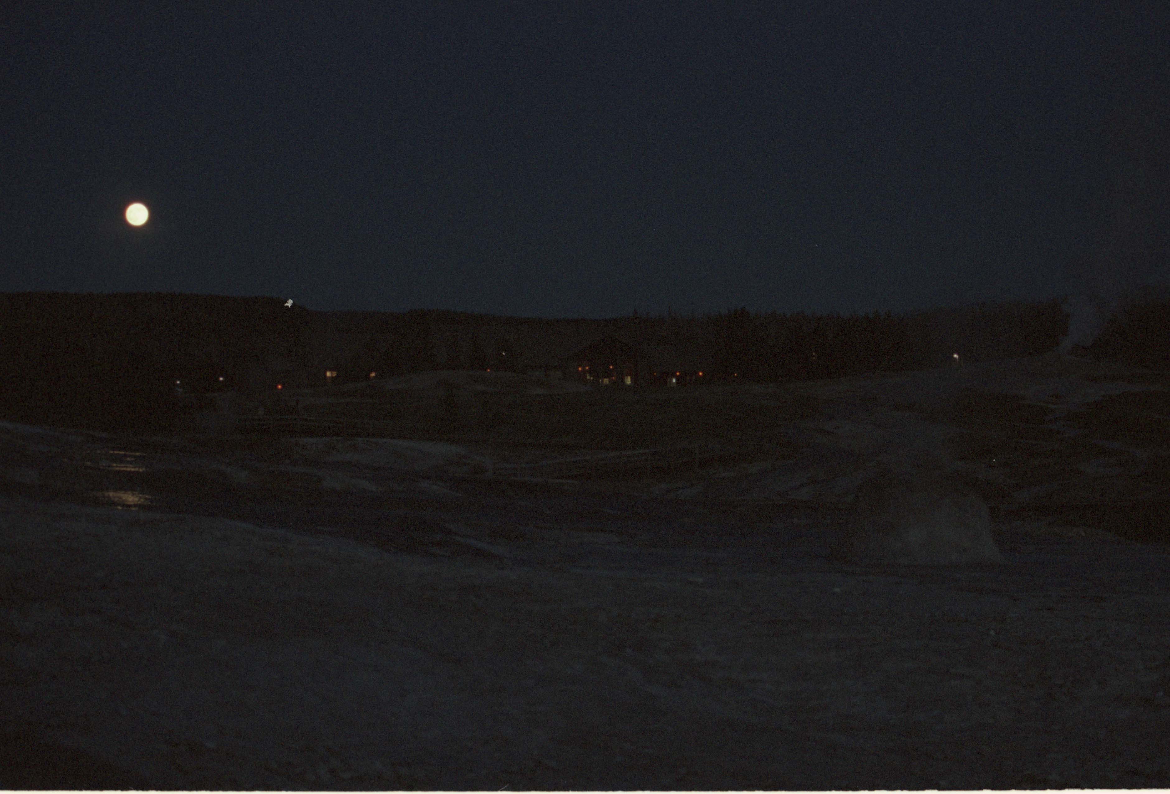 000616 M170 Upper Basin  Moonrise