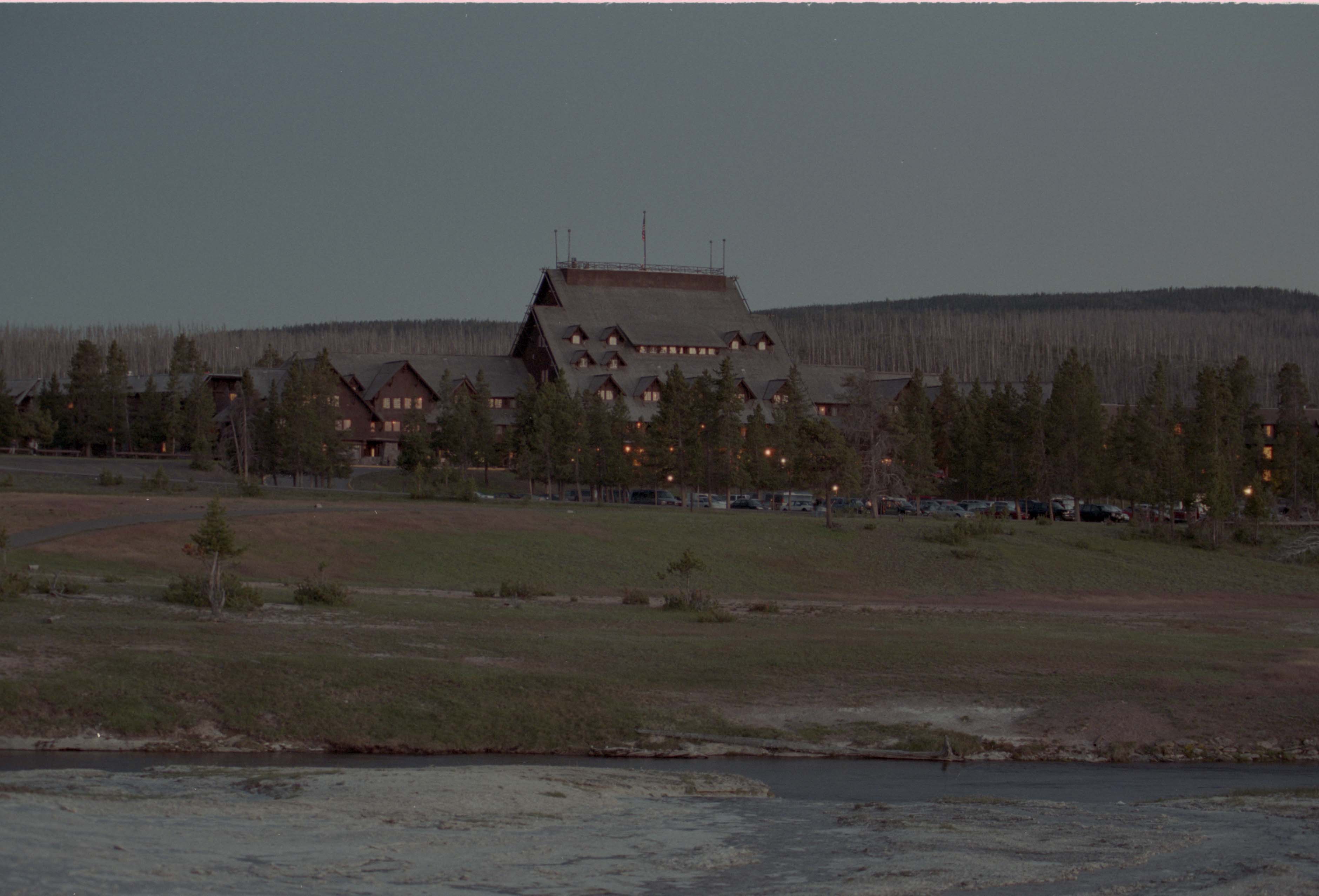 000616 M290 Upper Basin  Moonrise