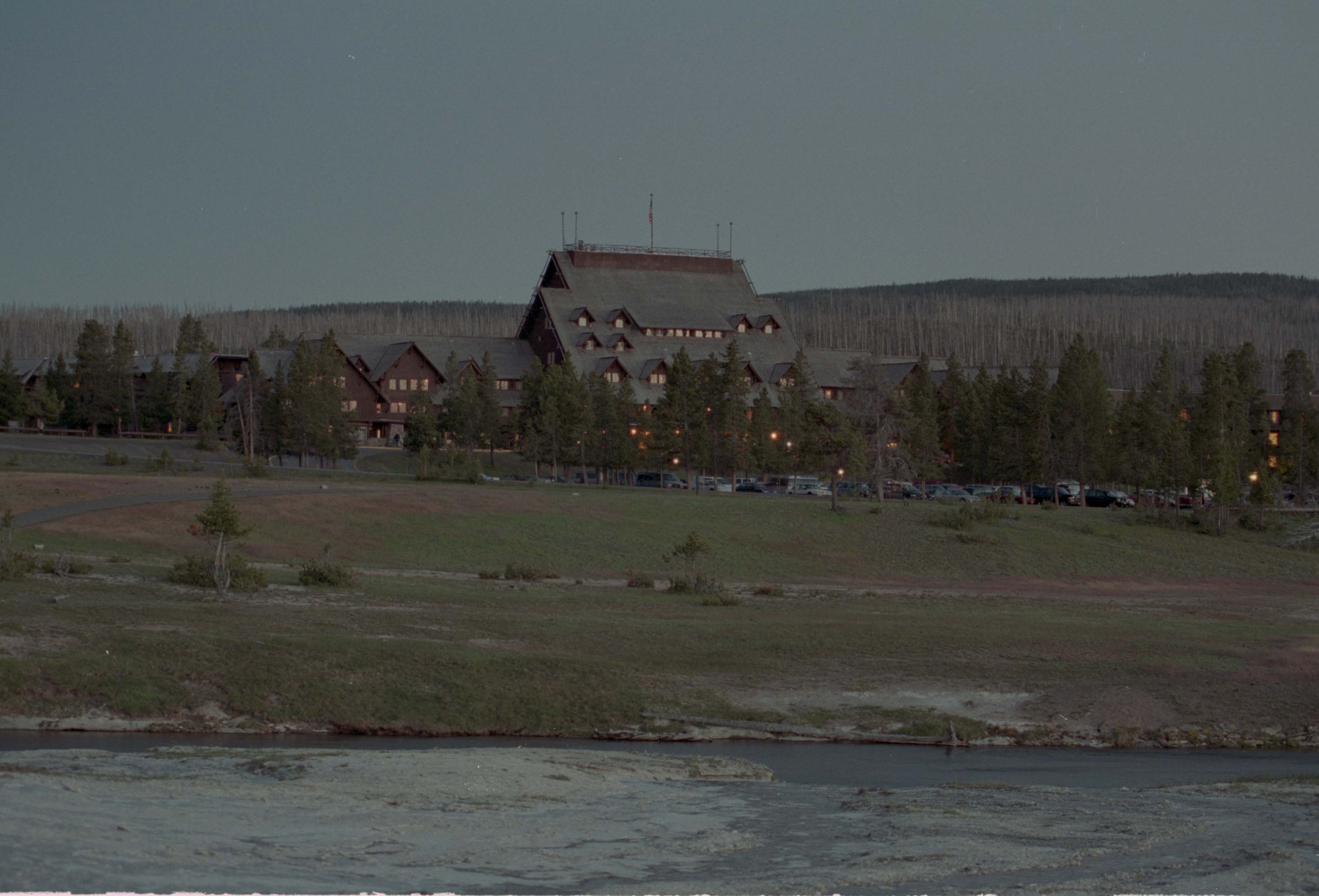 000616 M300 Upper Basin  Moonrise