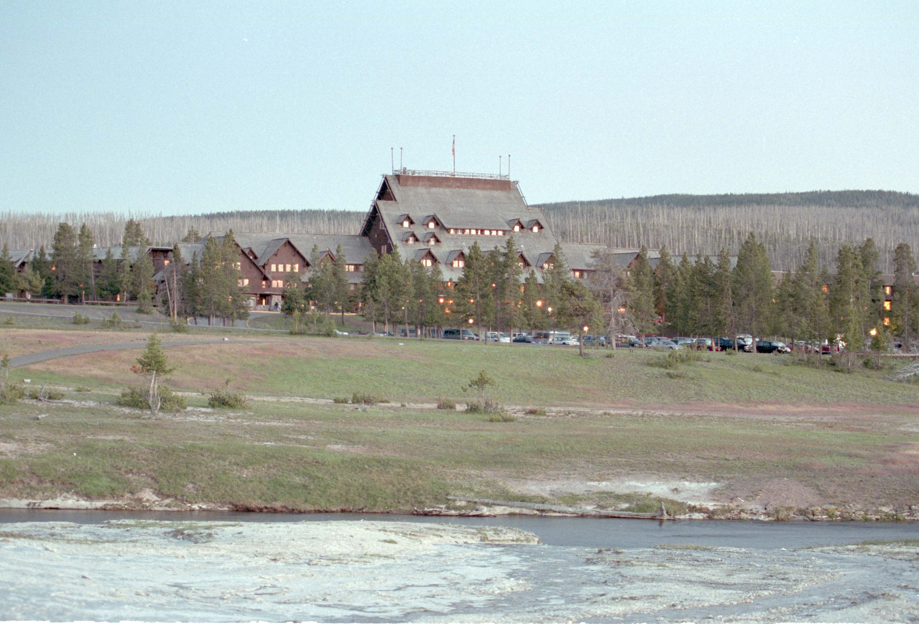 000616 M301 Upper Basin  Moonrise