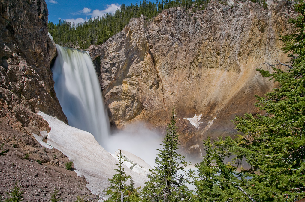View of the Lower Falls   Uncle Tom's Trail, Yellowstone National Park