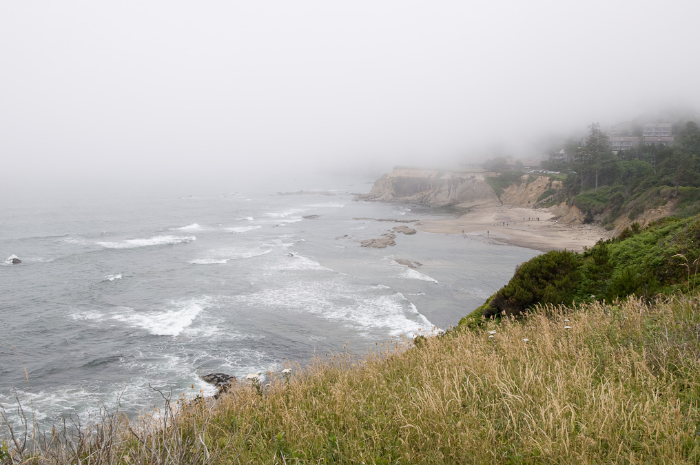    Devil's Punchbowl State Park