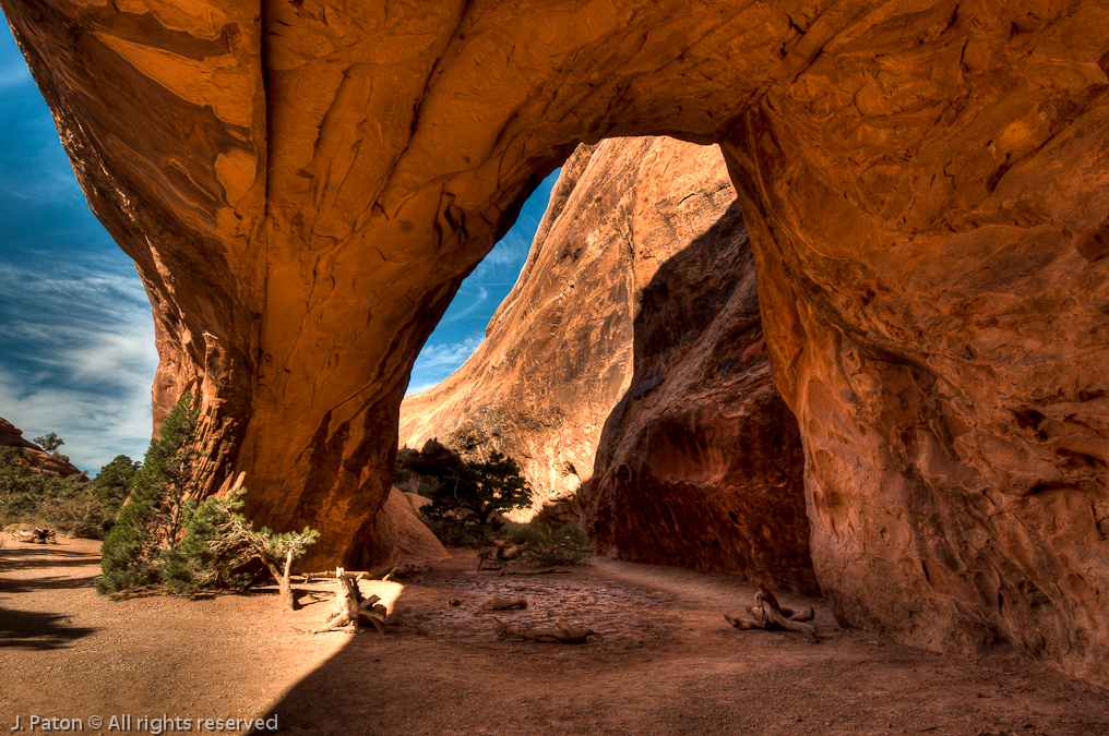 Navajo Arch HDR   Devils Garden Trail, Arches National Park, Utah