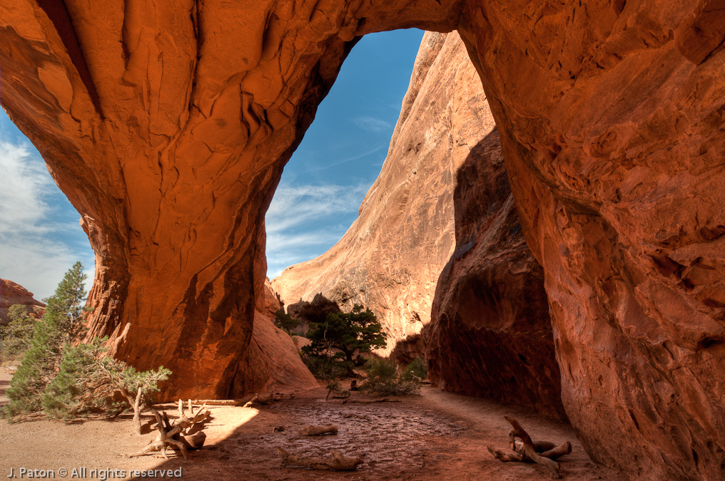Navajo Arch HDR   Devils Garden Trail, Arches National Park, Utah